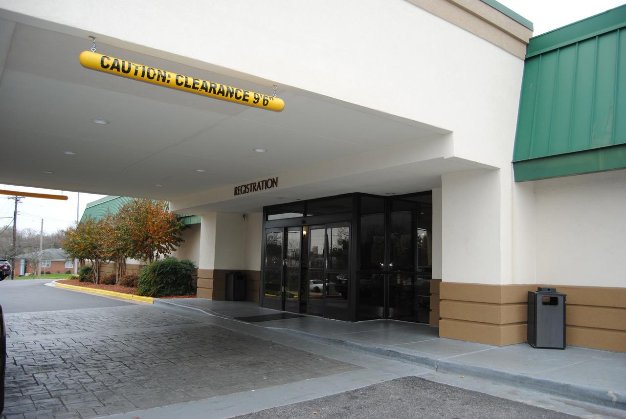 Quality Inn Windsor Mill Exterior foto